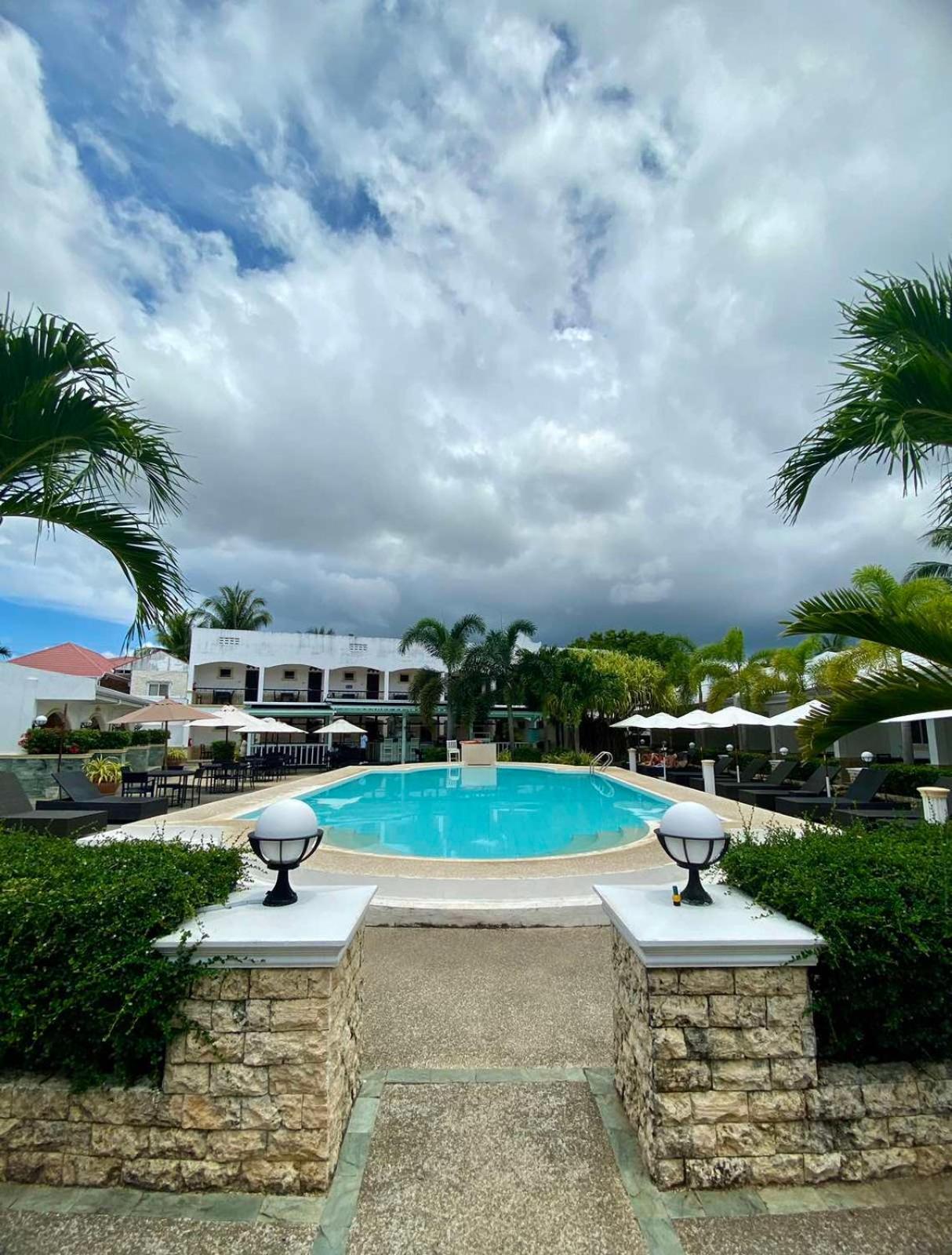 Panglao Regents Park Resort Eksteriør billede