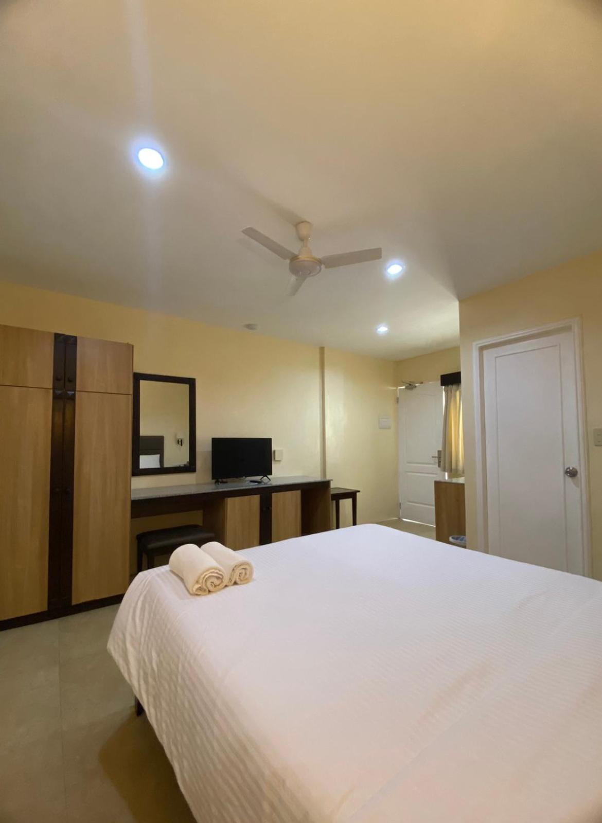 Panglao Regents Park Resort Eksteriør billede